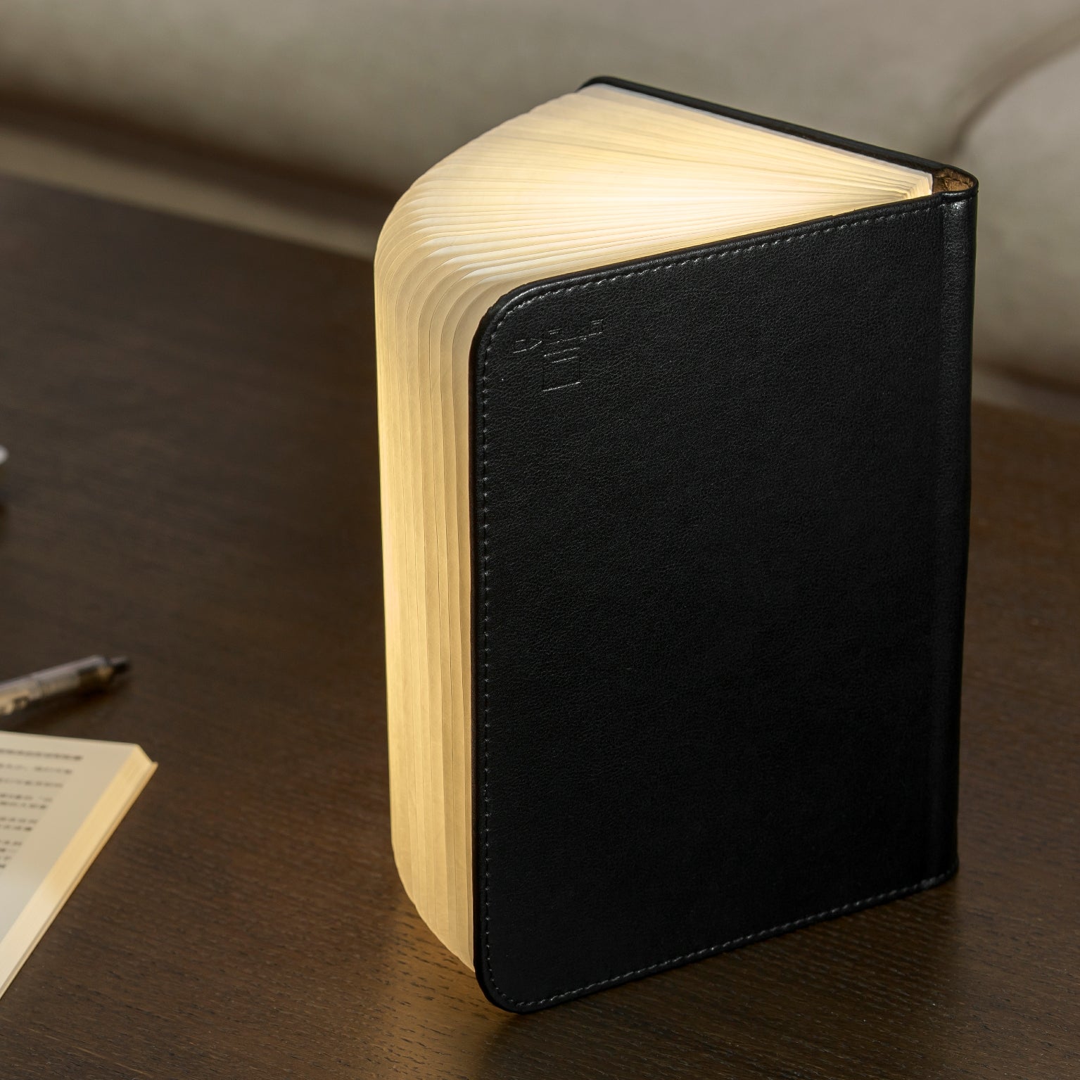 SmartBookLightFibreLeatherLargeBlack